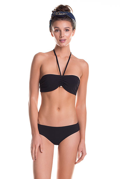 Купальные слипы черные, от премиум бренда Туше, фото на модели. 